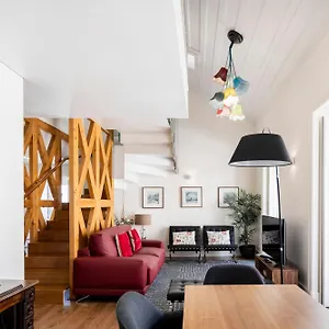 https://chiado-trindade-lisbon-best-apartments.hotels-lisbon-portugal.com